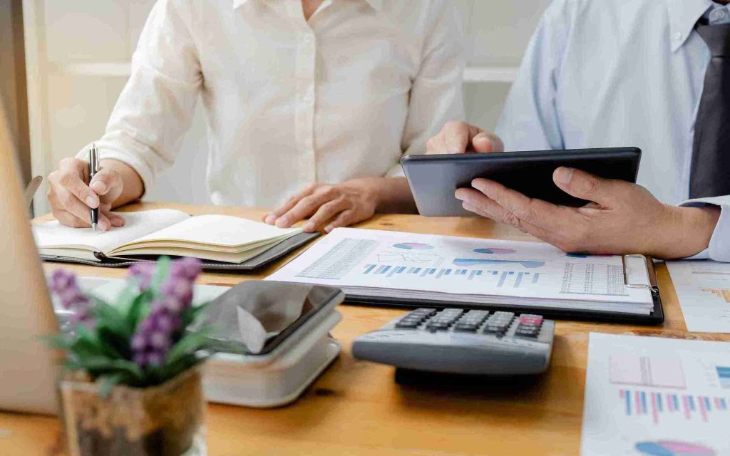 Tax Advisor UK: How to Get the Right Professional Advice