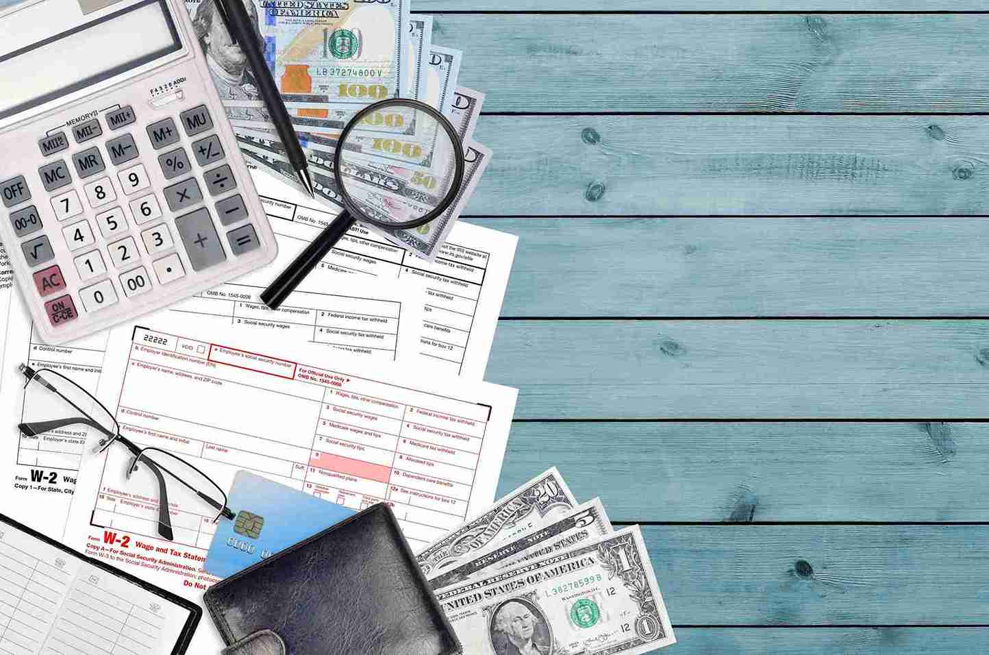 Image illustrating steps to file taxes for free, featuring a checklist and a computer with tax forms on the screen.