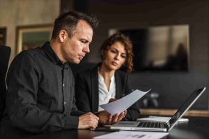 Legal consultant debriefing about the VAT recovery that have incurred to the business man.